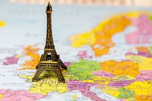 How much do TEFL teachers earn in Toulouse, France